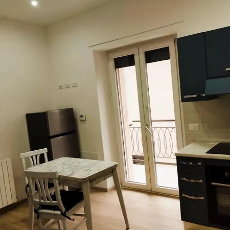 Bilocale Per 2 - Quadrilocale Per 6 - Sebastiani Centralissimi Apartment *