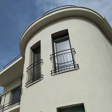 Appartamento Case Vacanze Sebastiani Piccola Per 2 O Grande Per 6 Scauri (Lazio)