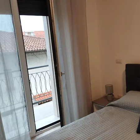 Bilocale Per 2 - Quadrilocale Per 6 - Appartamenti Sebastiani Centralissimi *