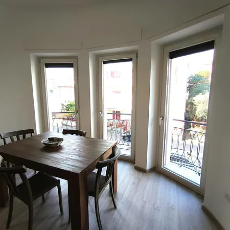 Apartment Bilocale Per 2 - Quadrilocale Per 6 - Sebastiani Centralissimi Scauri (Lazio)