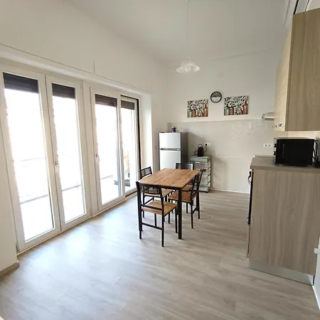 Appartamento Bilocale Per 2 - Quadrilocale Per 6 - Appartamenti Sebastiani Centralissimi