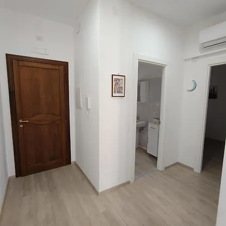 Case Vacanze Sebastiani Piccola Per 2 O Grande Per 6 Scauri (Lazio)